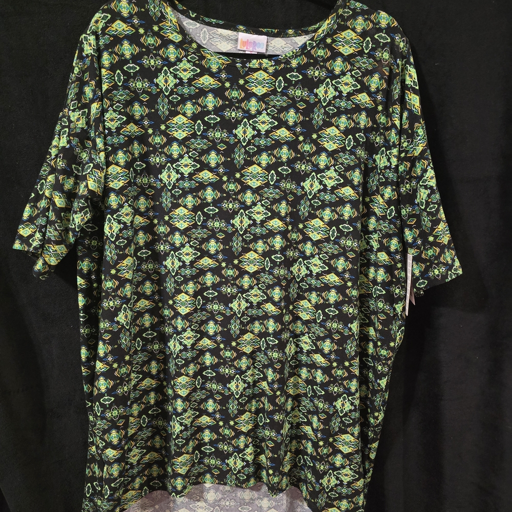 LuLaRoe Irma Tunic